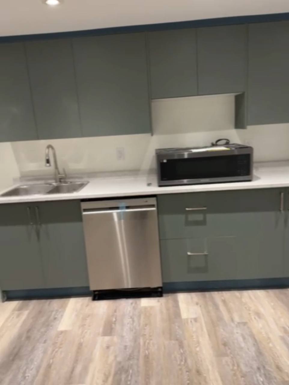 اجاره یک بیسمنت آپارتمان