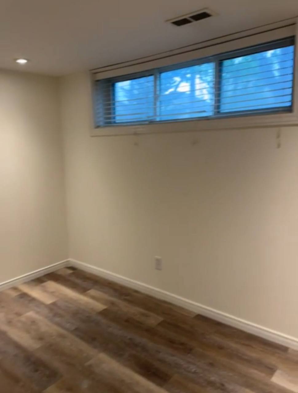 اجاره یک بیسمنت آپارتمان