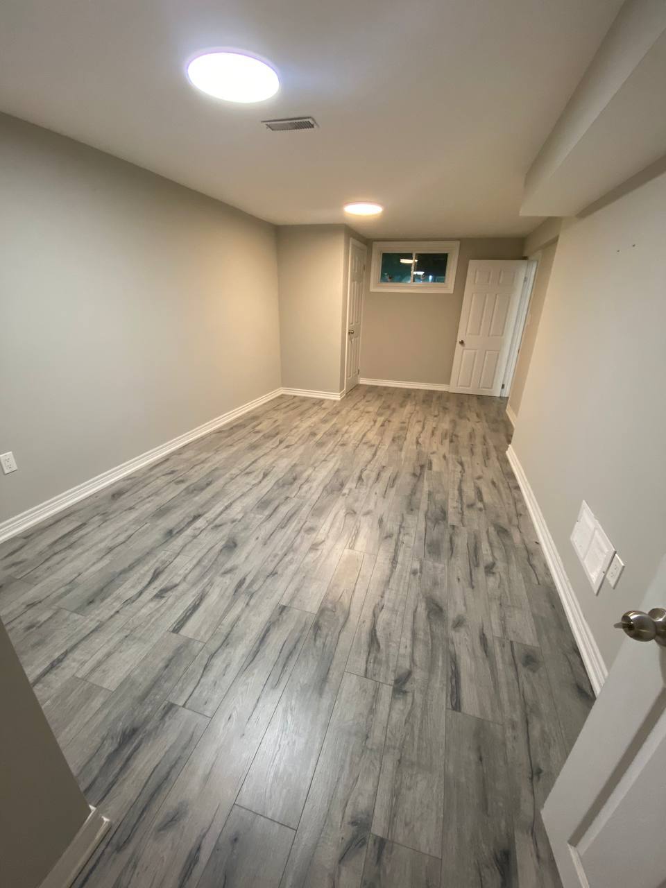 بیسمنت برای اجاره در ریچموند هیل.