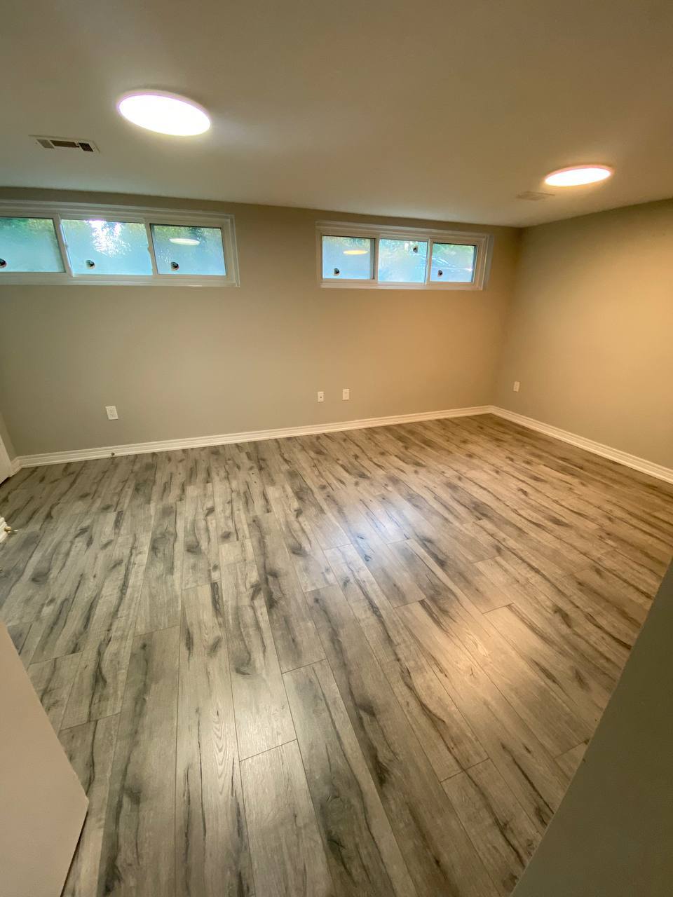 بیسمنت برای اجاره در ریچموند هیل.