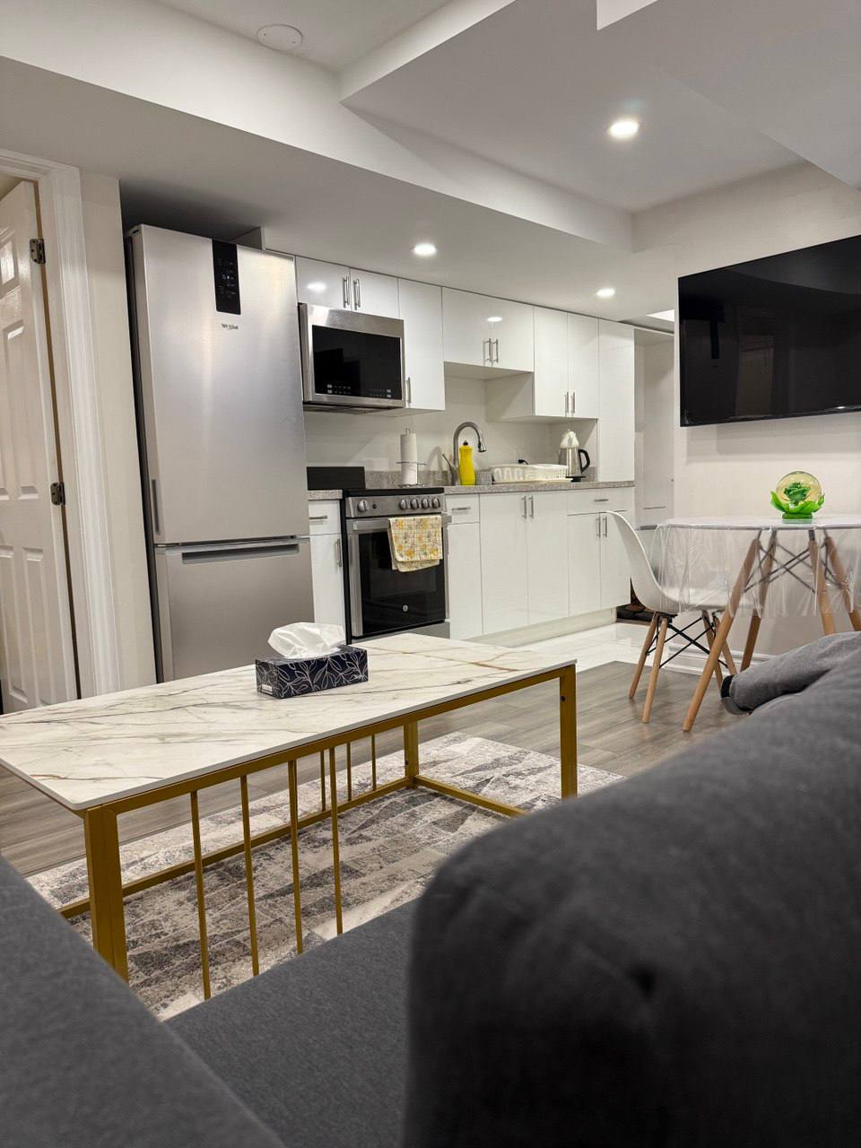 بيسمنت يك خوابه نوساز با ورودى مجزا در ريچموندهيل