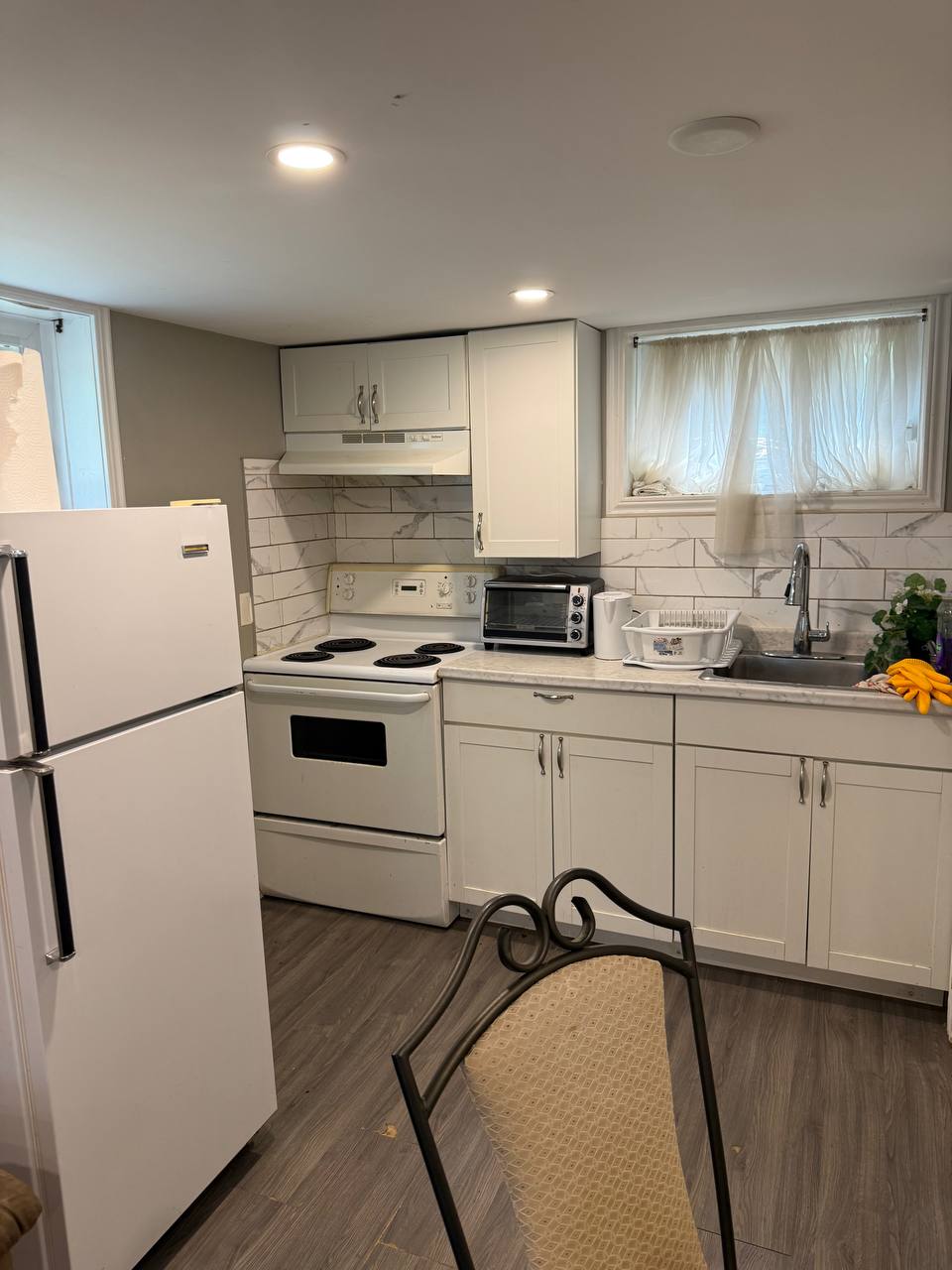 اجاره بیسمنت فرنیش‌شده در تورن‌هیل بسیار نزدیک به یانگ