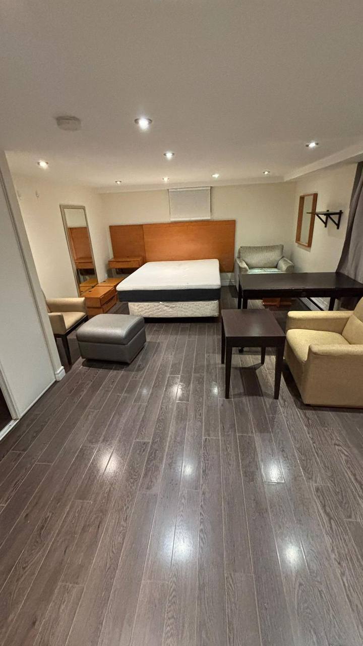 🏡 اتاقی دنج، تمیز و راحت در لوکیشنی عالی نزدیک Finch!