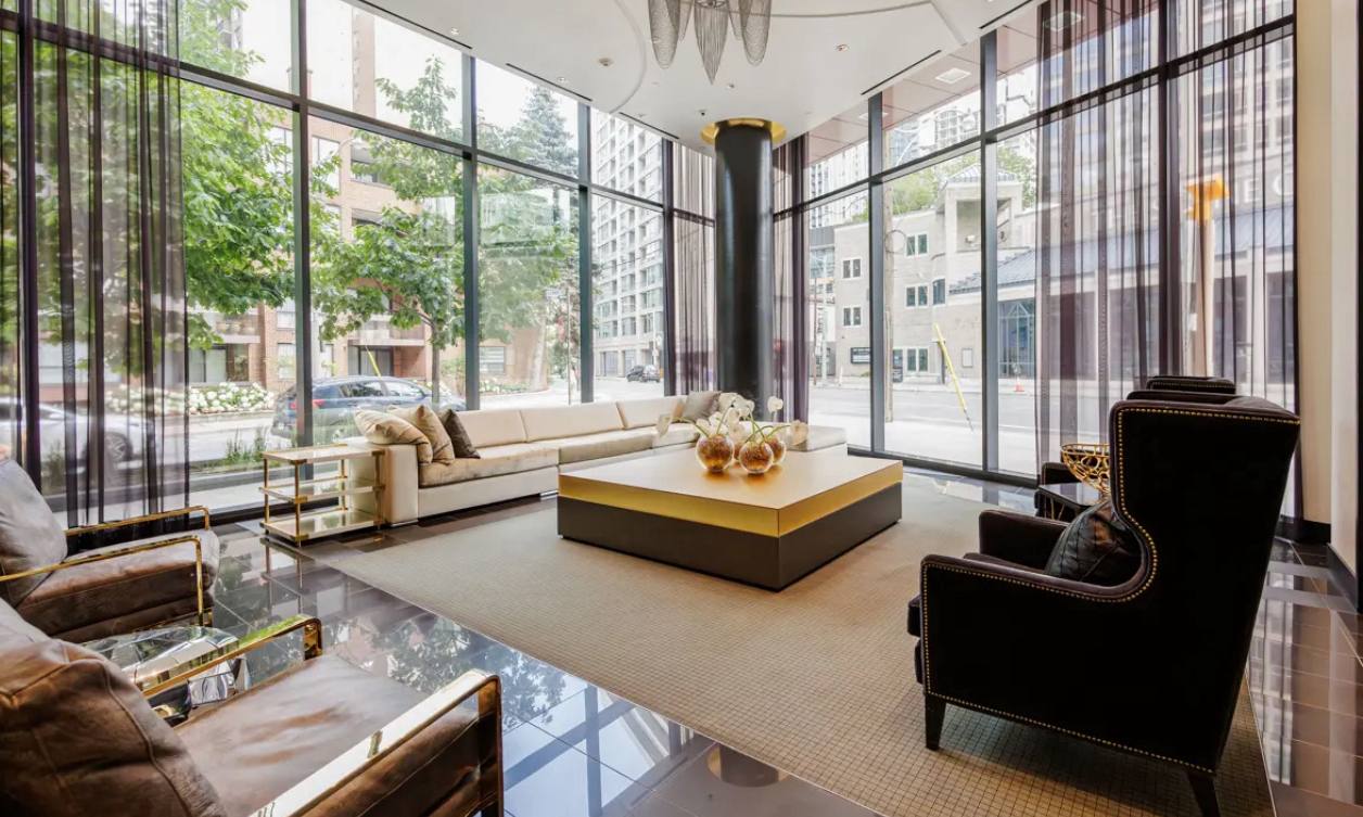 📍 اجاره کاندو ۲ خوابه در Yonge & Eglinton