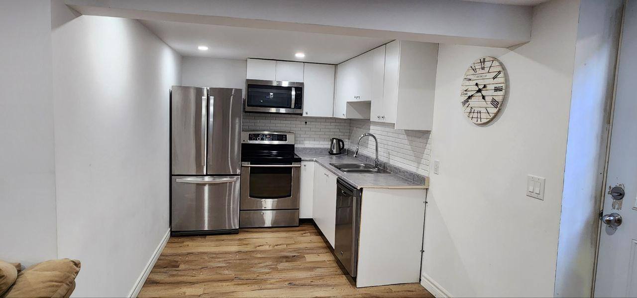 بیسمنت دو خوابه با پارکینگ