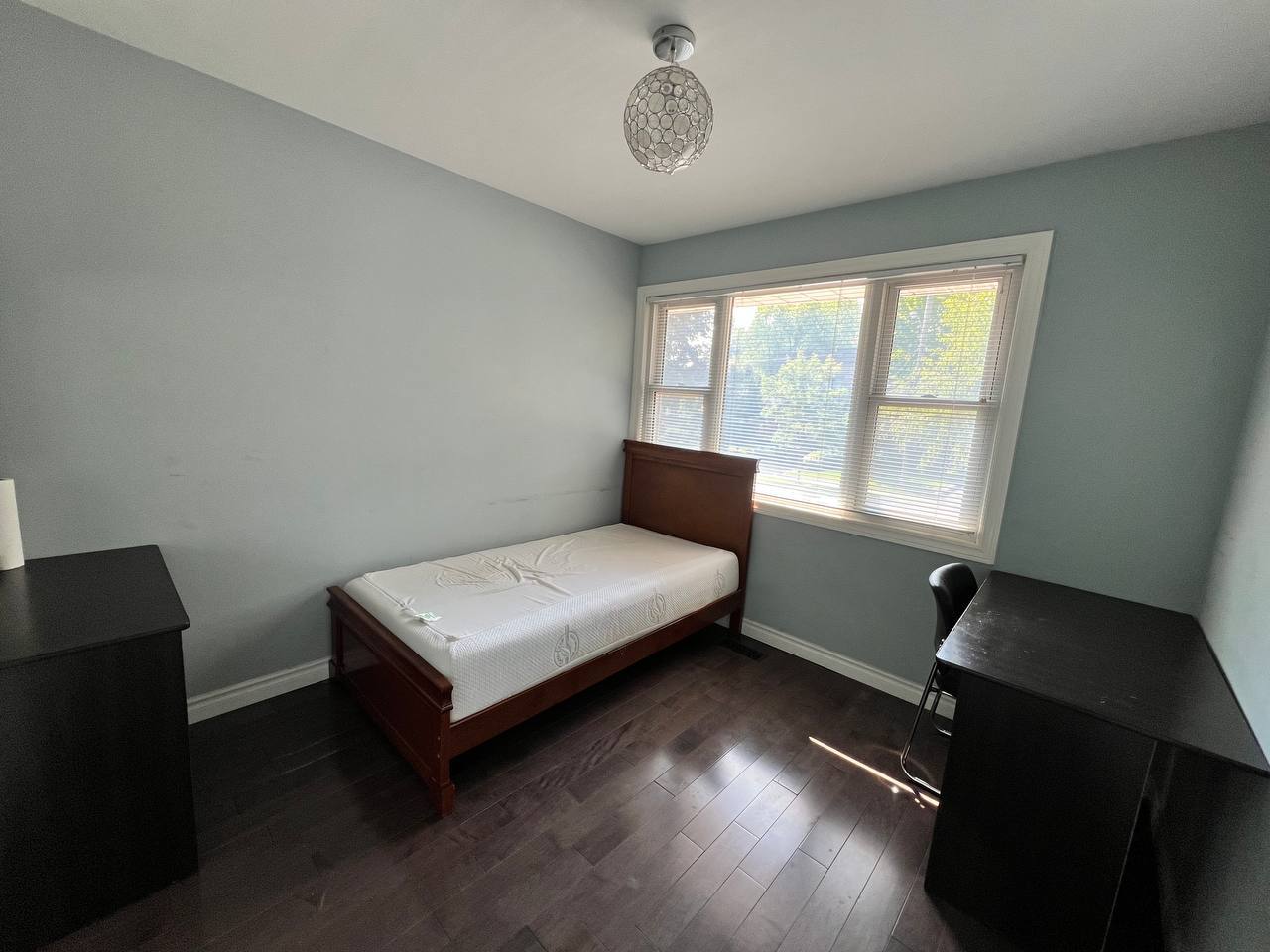 1.اتاق در طبقه main floor