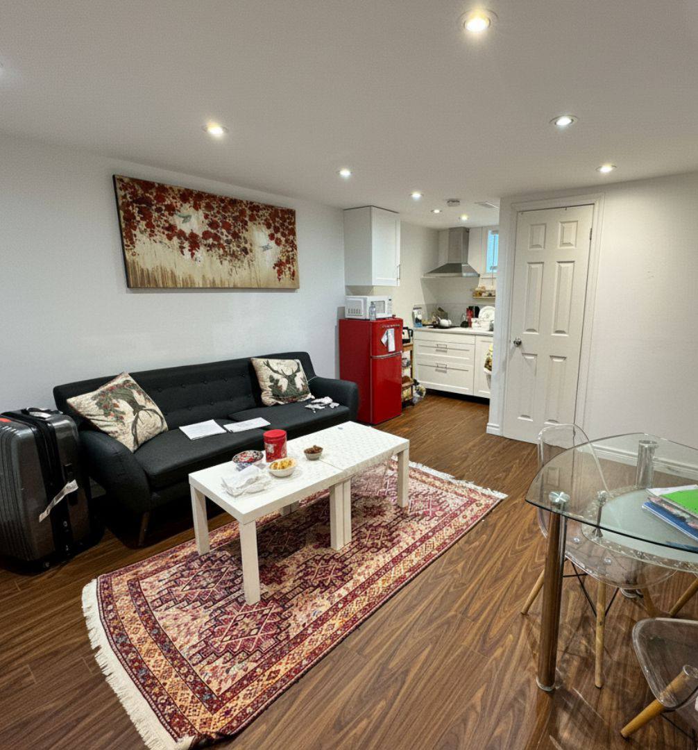 بيسمنت آپارتمان يك خوابه مبله بسيار تميز