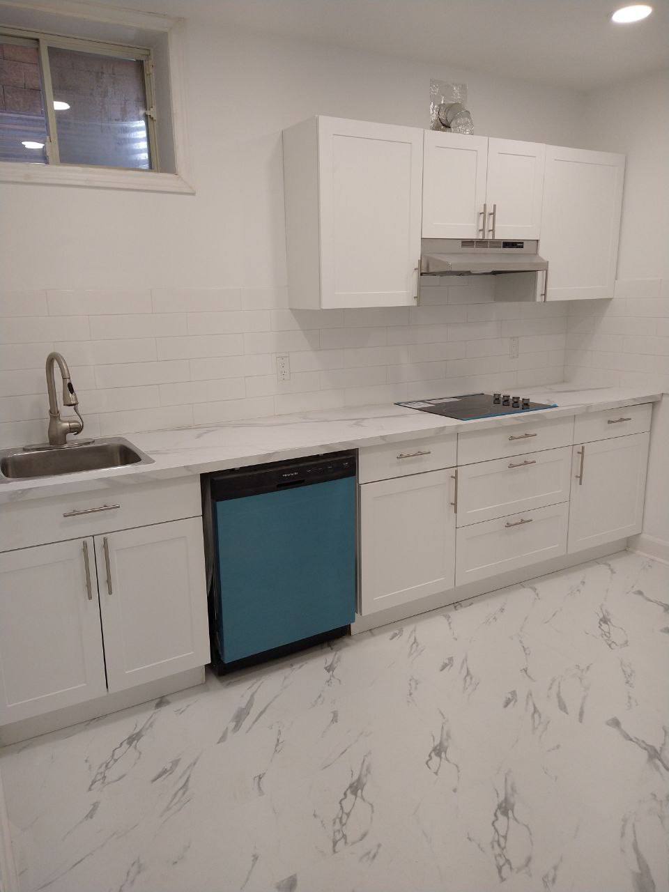 ببیسمنت یک خوابه با لاندری