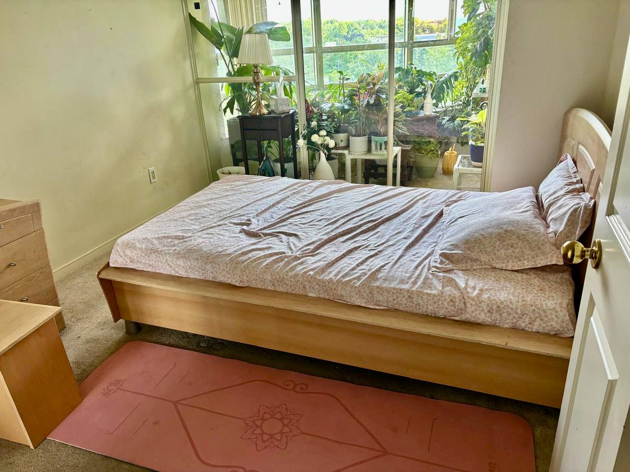 اجاره بلند مدت یک اتاق مبله