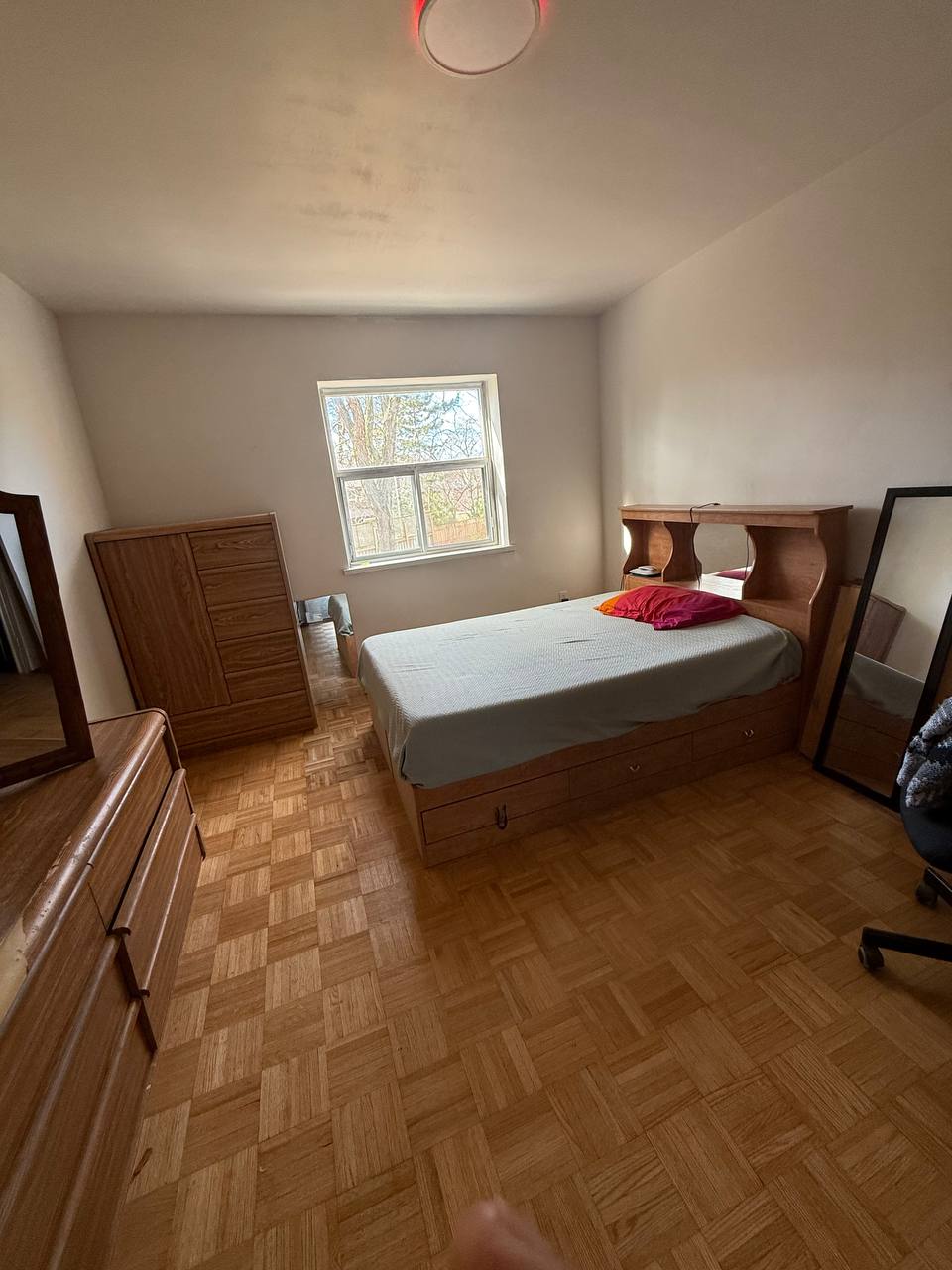 یک اطاق مستر فول فرنیشد با کلازت